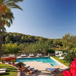 https://can-lluc-sant-rafael-de-sa-creu-07816.ibizaislandhotels.net